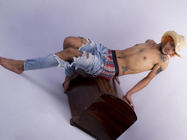 JaxonRiders - פורנו בשידור חי ומצלמת סקס - 6540867