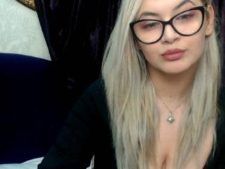 HugexBoobsx - Chat cam sex with this vigorous body Hot babe 