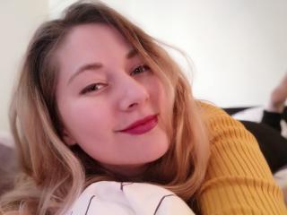 BlondeLacy - Live chat porn with a being from Europe Sexy babes 