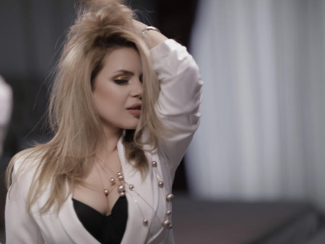 OneChic - Live sex cam - 6546697