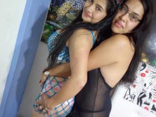 Cachondashot - Chat cam sexy avec une Lesbienne  