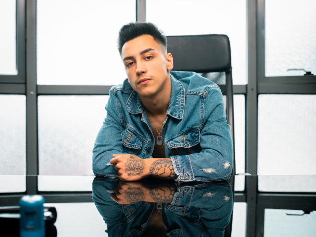 AnthonyCruise - Live porn &amp; sex cam - 6553586