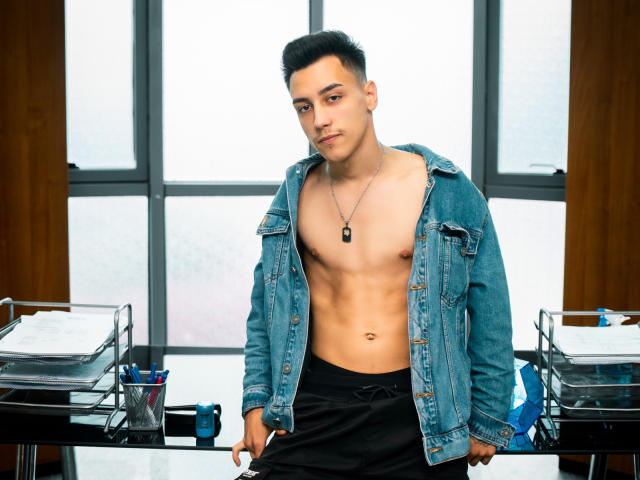 AnthonyCruise - Sexe cam en vivo - 6553591