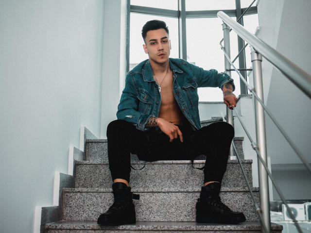 AnthonyCruise - Sexe cam en vivo - 6553606