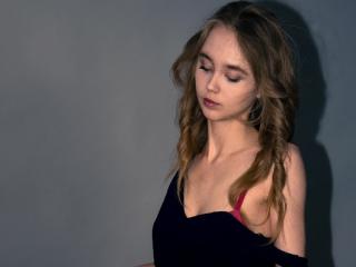 EllaGilbert - Live sex cam - 6557471