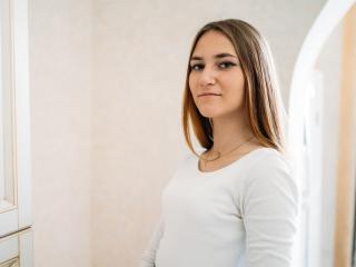 InnaMiracle - Live chat x with this European Young and sexy lady 