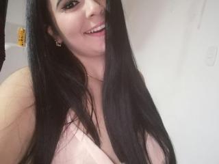 JuliaMendez - Live chat hot with a chocolate like hair Sexy girl 