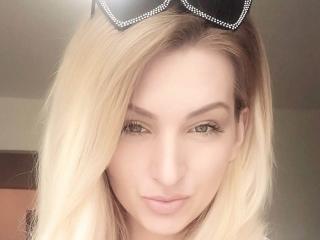 AleenaBlick - Chat live x with this blond Hot babe 