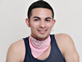 ClarkBig - online chat sexy with a Gays with athletic build 