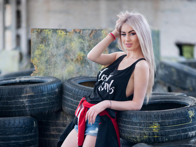 LindaBrynn - Live sex cam - 6601908