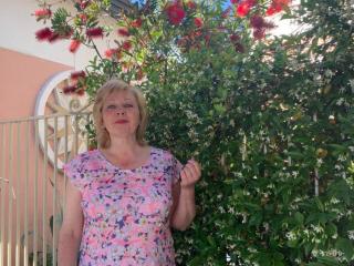 BerrySparks - Live sex with a European Mature 