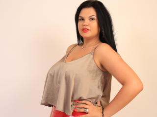 SelleneDoux - online chat x with this charcoal hair Hot babe 
