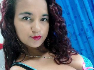 IsabelleX69 - Chat cam sexy with this latin Hot chicks 
