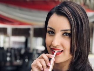 PerllaCute - Show live hot with a lanky 18+ teen woman 