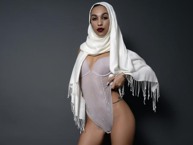 ArabicAmina - online show x with this Young and sexy lady 