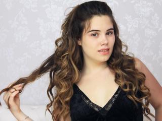 AbbyBi - online chat hard with a shaved vagina Sexy babes 