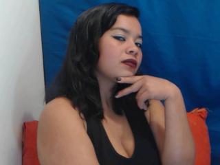 Vallentinaa - Webcam x with a average constitution MILF 