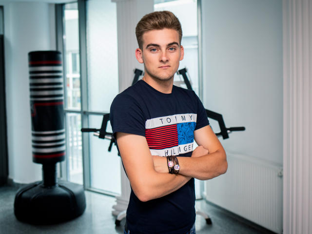 ChrisMalone - Live porno og sexkamera - 6665824