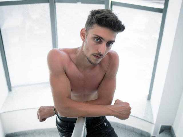 LandonBlake - Live porn &amp; sex cam - 6671687