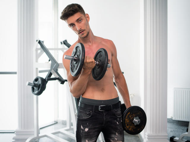 LandonBlake - Live sex cam - 6671722