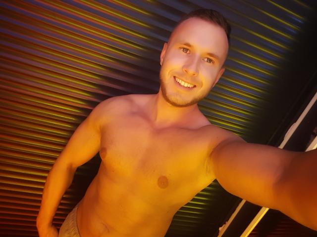 MikeSmithX - Live porn &amp; sex cam - 6675472