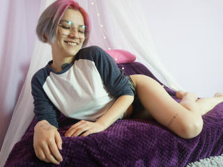 WildMedusa - chat online xXx with this little melon College hotties 