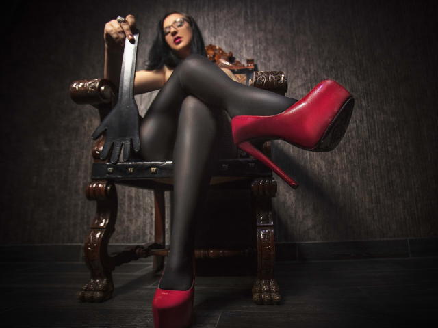 MayaDominatriX - Sexe cam en vivo - 6691057