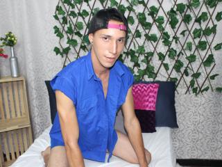 AngeloCassanova - Web cam xXx with a Horny gay lads with athletic build 