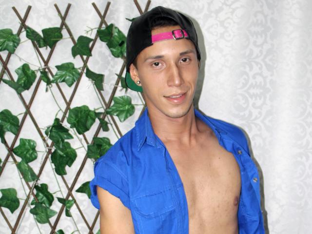 AngeloCassanova - Sexe cam en vivo - 6692247