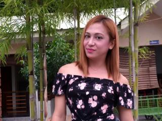 Conteza - Chat sexy with this Ladyboy with small boobs 