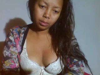 Prettyra - Video chat sex with this 18+ teen woman 