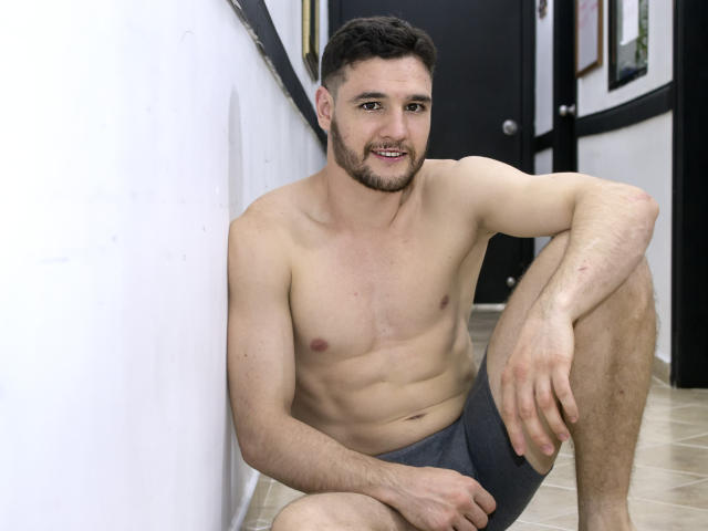 EstivenCastro - Live porn &amp; sex cam - 6735588