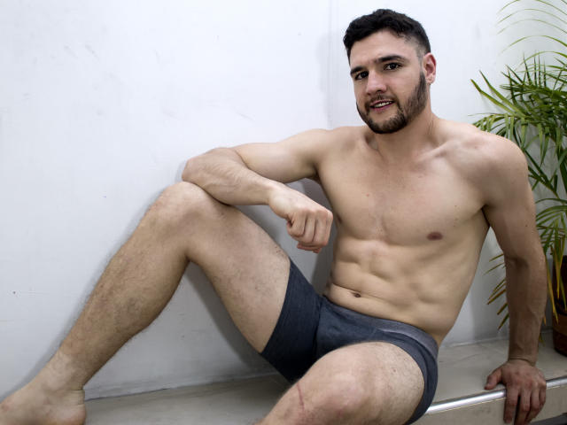 EstivenCastro - Live sex cam - 6735608