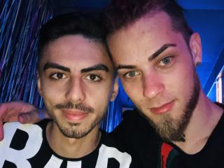 NickAndJhony - Live chat xXx with a Male couple 