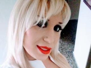 Sabriina - Webcam live hot with this ginger Transgender 