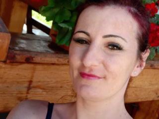 WendyWestW - Web cam x with this European X young lady 