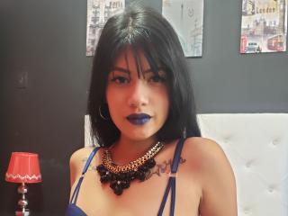 SalomeSweetX - Webcam live sex with a black hair X babe 