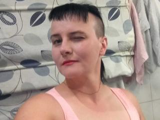 DibellaHorny - Web cam nude with this shaved sexual organ Hot chick 