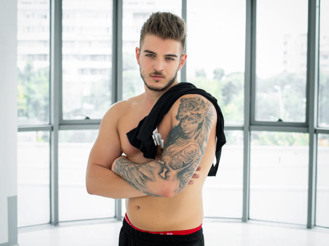 AshtonBond - сексуальная веб-камера в реальном времени - 6781873