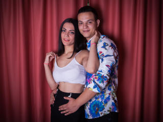 CrystalAndVali - online chat exciting with this charcoal hair Female and male couple 