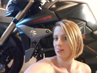 IsabelleLaCoquine - Live Sex Cam - 6804203