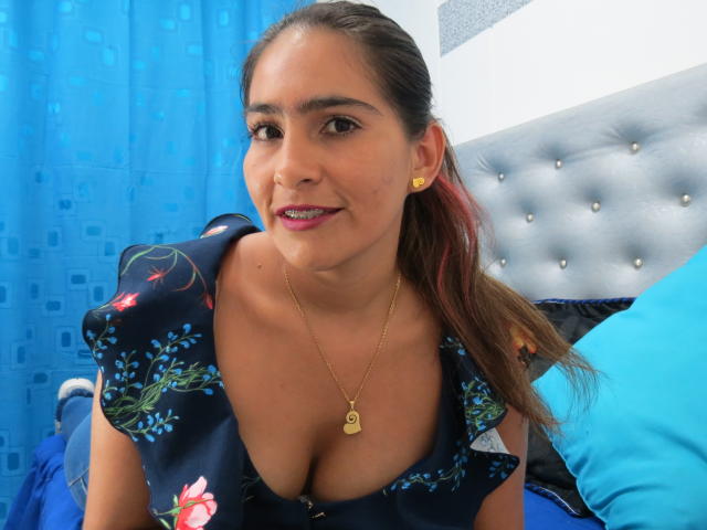 SweetDoggy - Live sex cam - 6823489