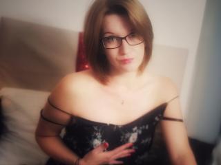 ValeriaDiamond - Show hot with this European Horny lady 