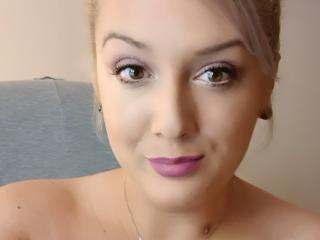 Kristieellix - Web cam x with this huge tit Hot girl 
