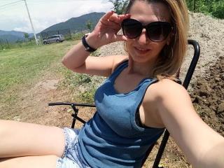 SexyCoco - online show exciting with a shaved private part Gorgeous lady 