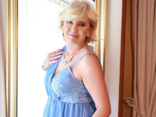 ExperiencedAlana - Live cam exciting with this gold hair XXx mature 