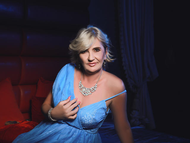 ExperiencedAlana - сексуальная веб-камера в реальном времени - 6843034