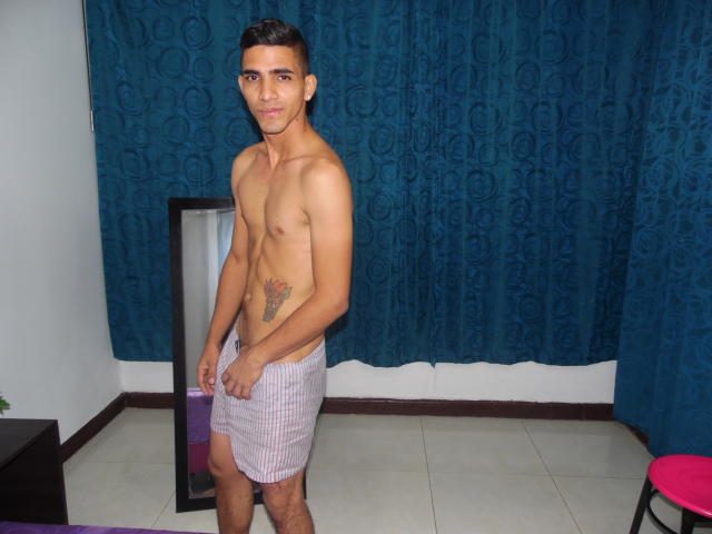 RobertFetiche - Live porn &amp; sex cam - 6843924