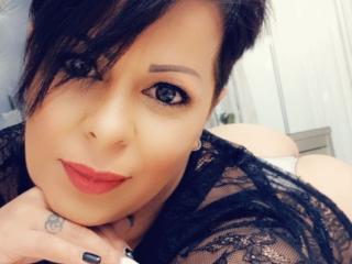 Syllvie - Live chat hard with this regular body Hard young lady 