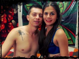 SweetLoversCpl - Webcam live sexy with this Female and male couple 